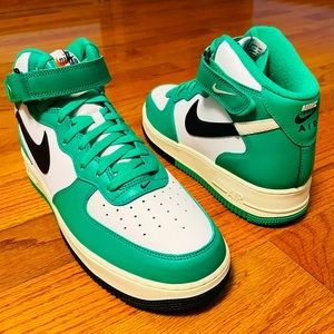 nike air force 1 mid mens green